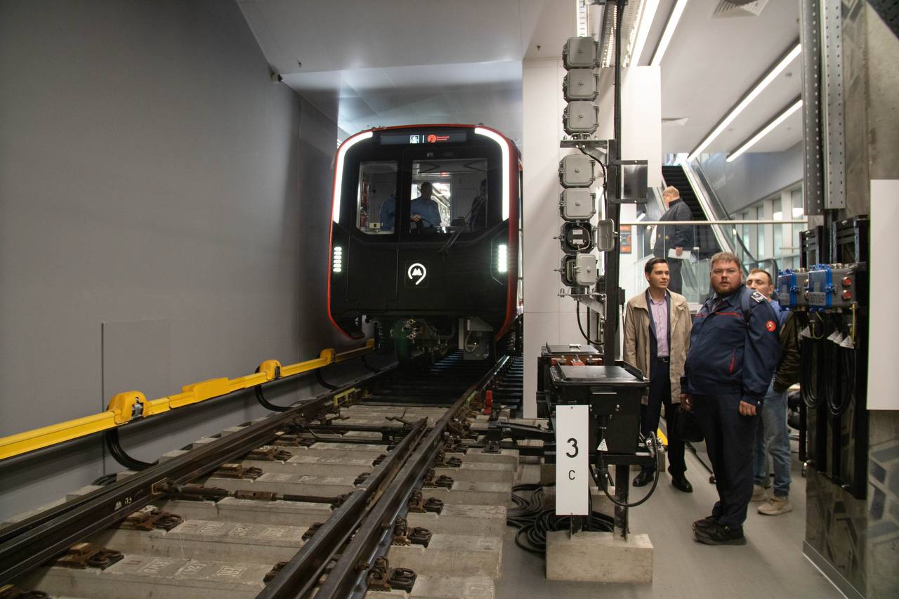 ТМХ создал для центра «Профессии будущего» макет вагона «Москва-2024»