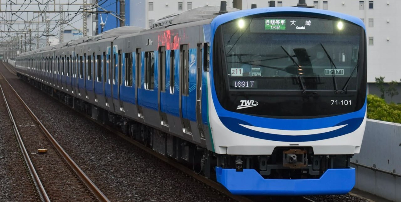 В Токио началась эксплуатация электропоездов 71-000