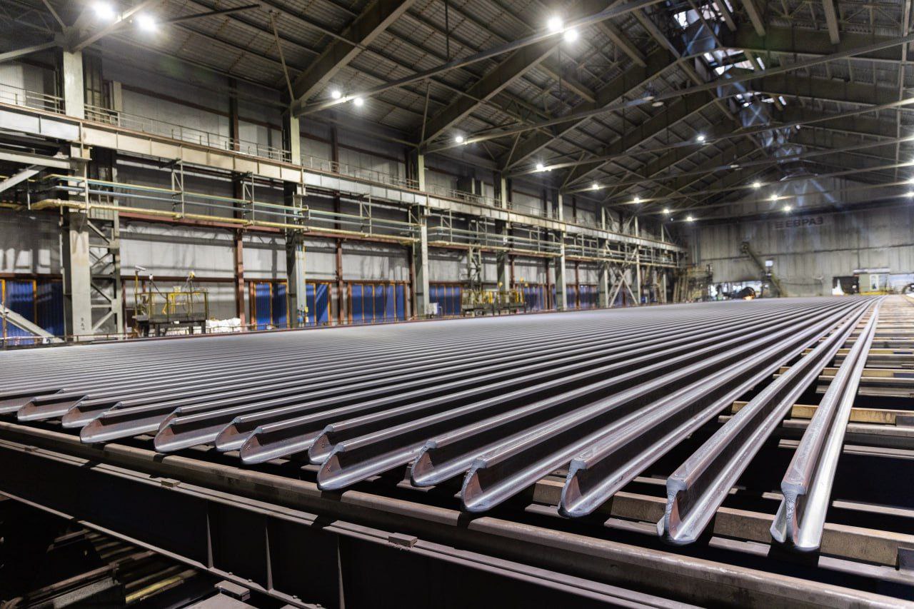 Первые рельсы для ВСМ Москва – Санкт-Петербург начинают готовить к укладке