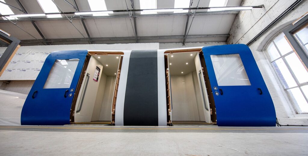 В Великобритании показали дизайн поездов для ВСМ HS2