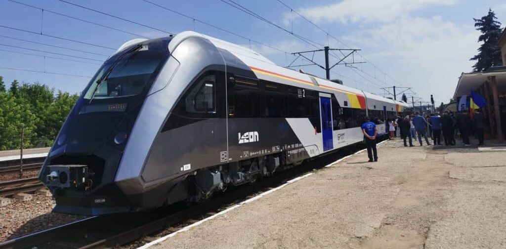 В Румынии произвели первый за 80 лет дизель-поезд