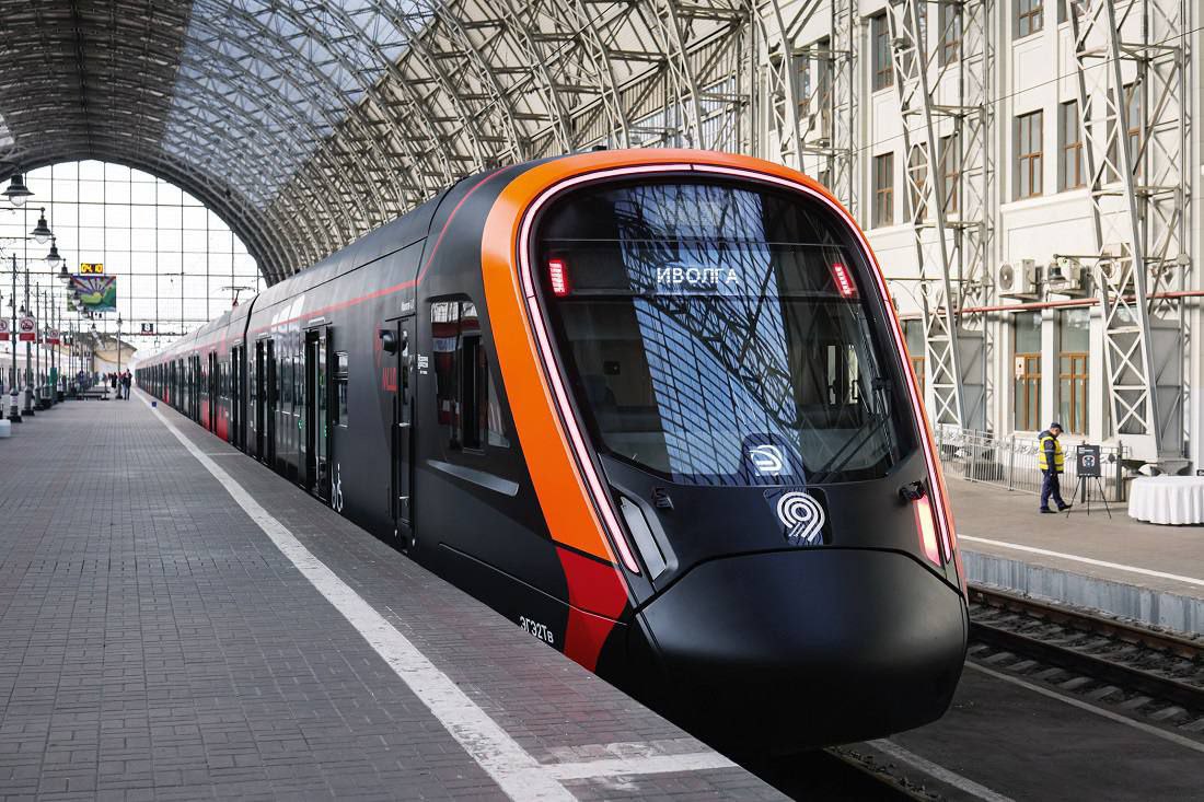 Пятисекционный трамвай и черная «Иволга» получили премии за промышленный дизайн