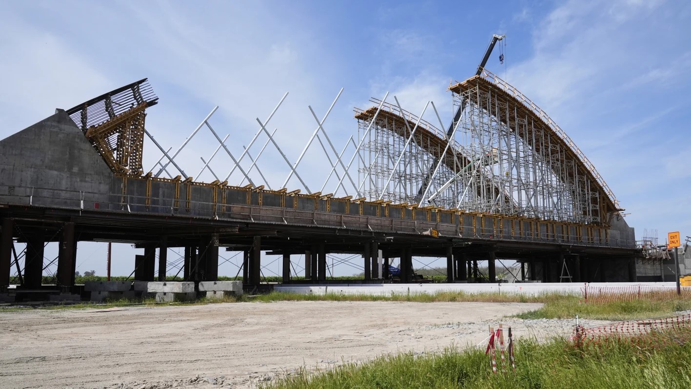 Федеральное финансирование ВСМ в Калифорнии прекращено