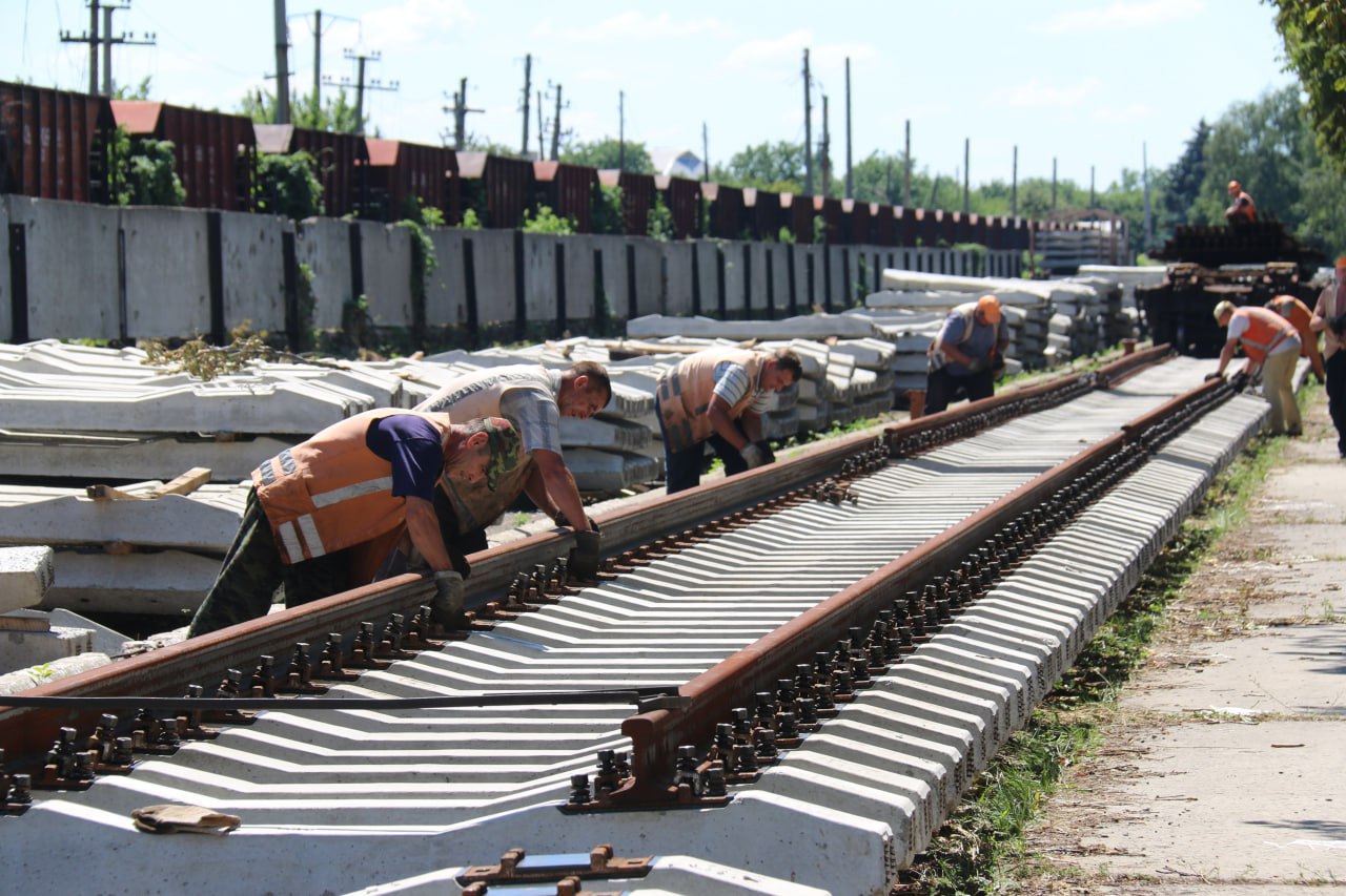 Железные дороги Новороссии обновят на 12,5 млрд рублей