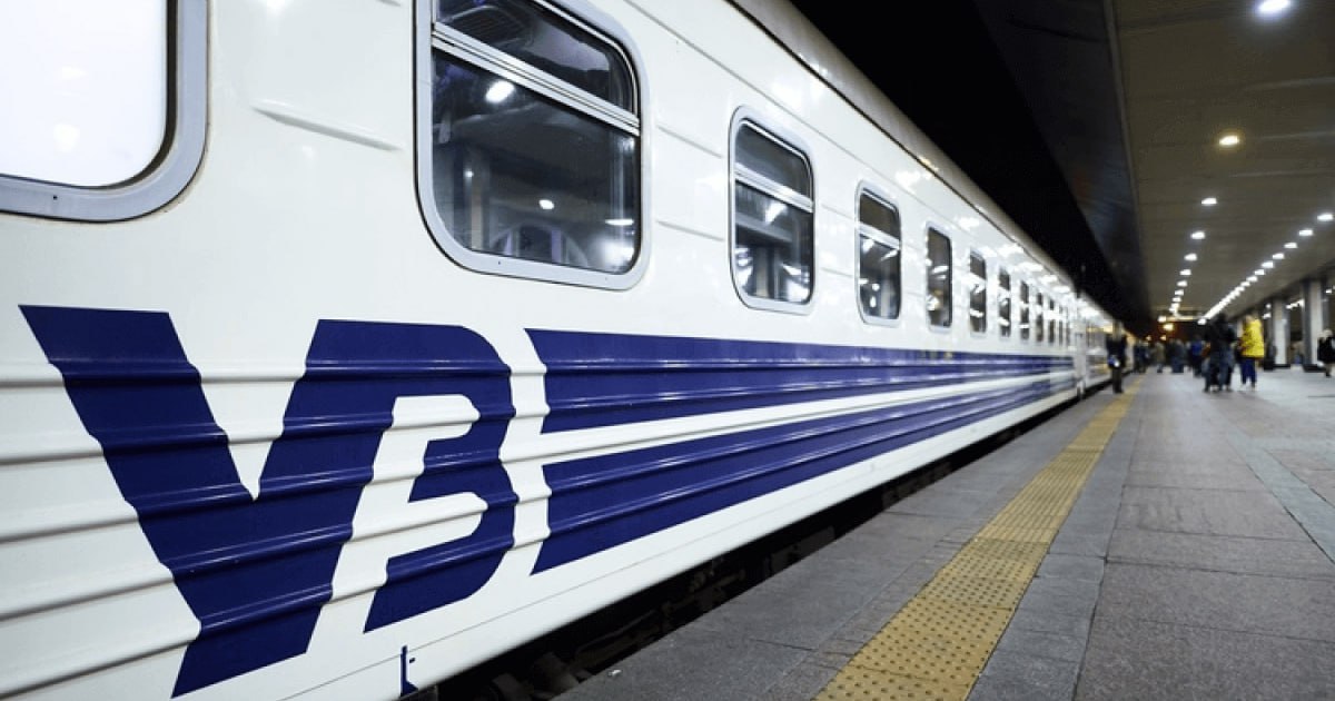 Укрзалізниця заказала у КВСЗ пять пассажирских вагонов габарита Т